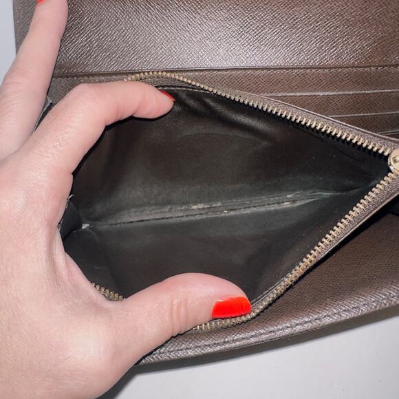 Authentic Louis Vuitton Damier Ebene Sarah Bifold Long Wallet - Picture 15 of 16